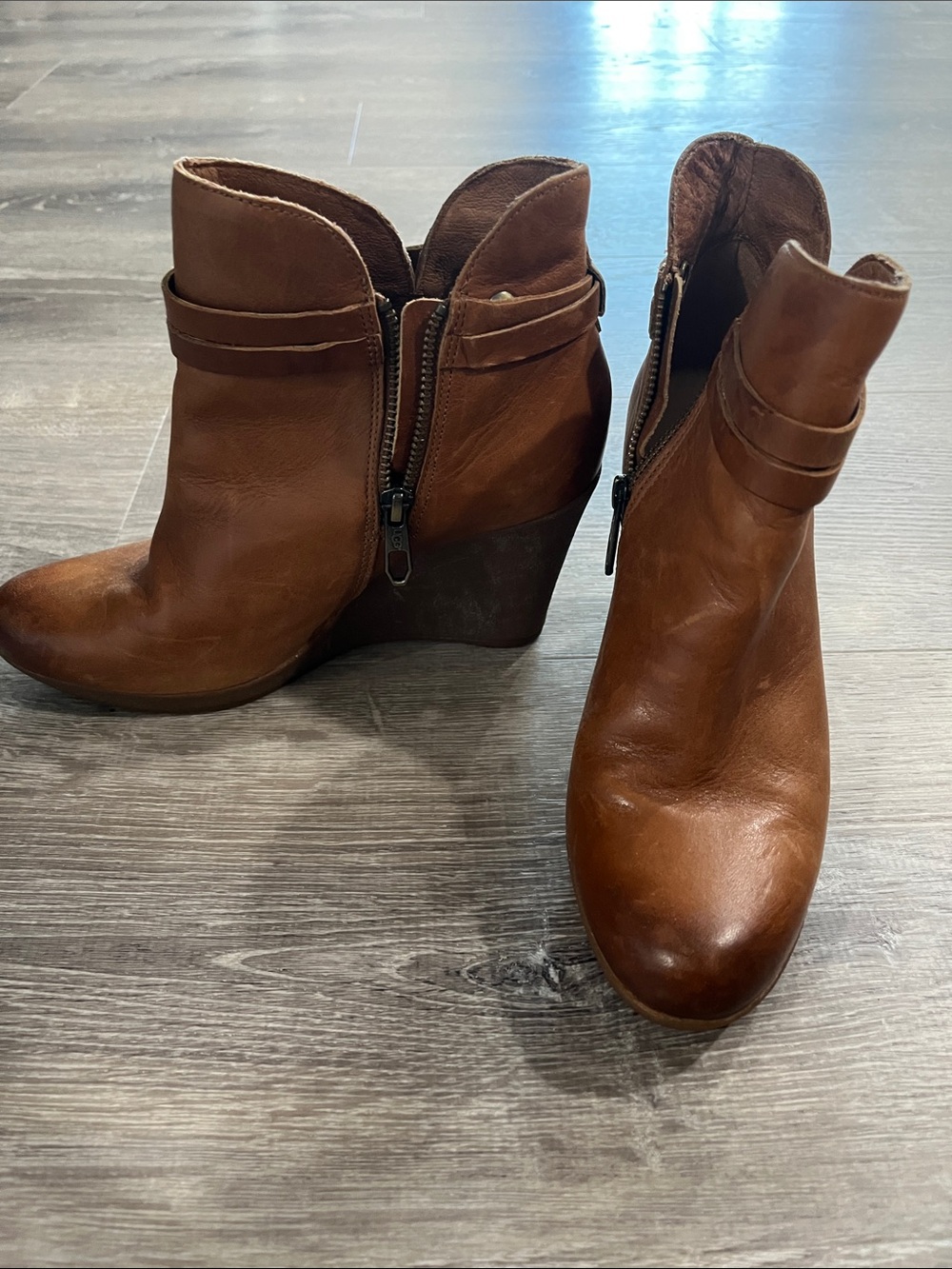 UGG Chestnut Brown Leather Wedge Ankle Boots 7.5